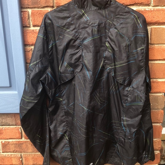 Puma Lightweight Running Shell Jacket - Picture 5 of 6